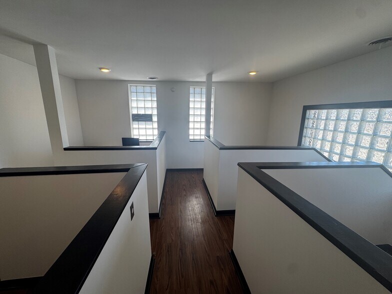 More Photos Of 1425 Agnes Ave, Kansas City Warehouse For Sale