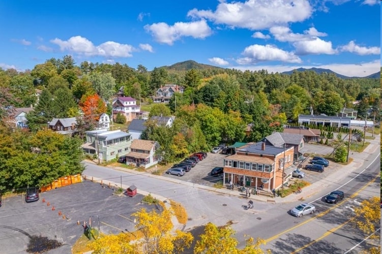 More Photos Of 137 River St, Saranac Lake Storefront For Sale