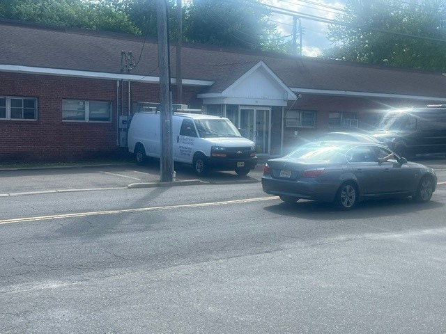 More Photos Of 181 Greenwood Ave, Midland Park Manufacturing For Lease