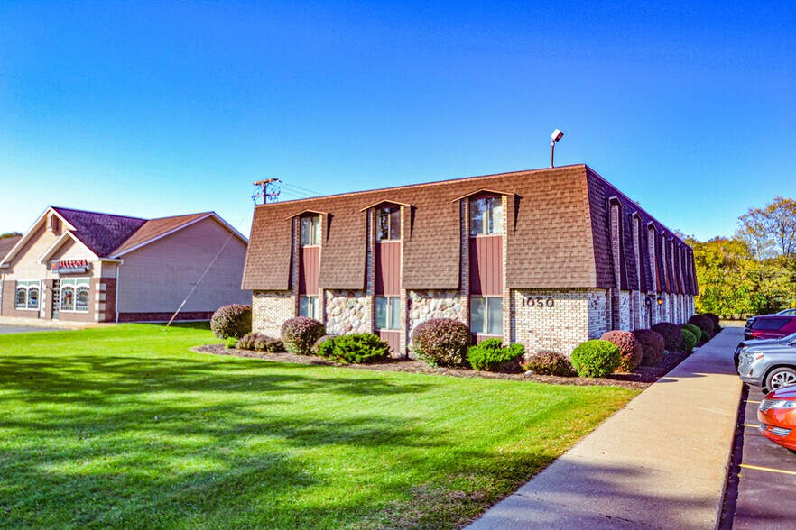 Primary Photo Of 1050 S Milford Rd, Highland Township Medical For Lease