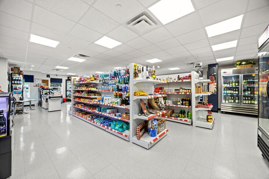 More Photos Of 470 Mediterranean Dr, McKinney Storefront For Lease