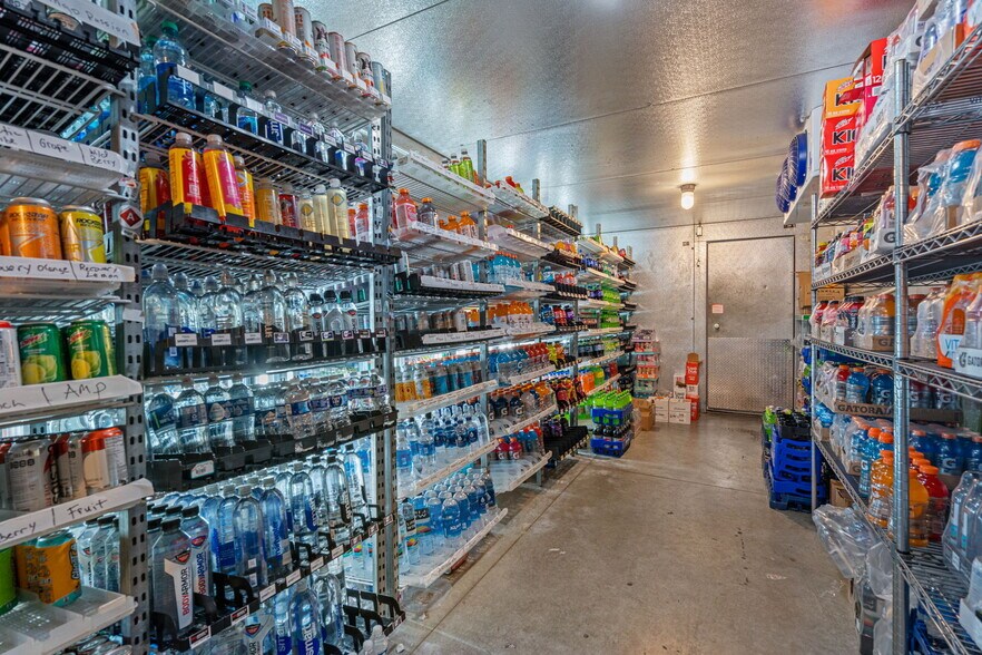 More Photos Of 1400 14th St NW, Austin Service Station For Sale