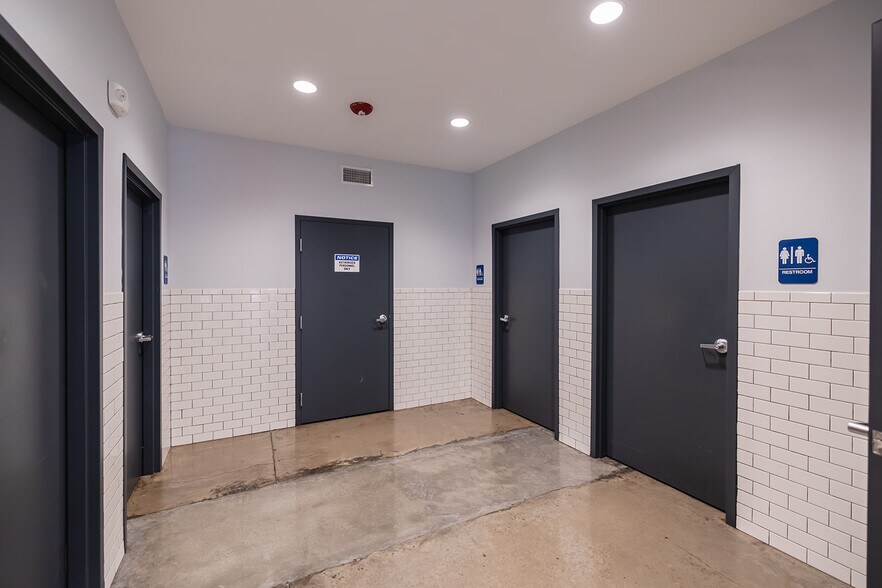 More Photos Of 110 Greenfield St, Wilmington General Retail For Sale