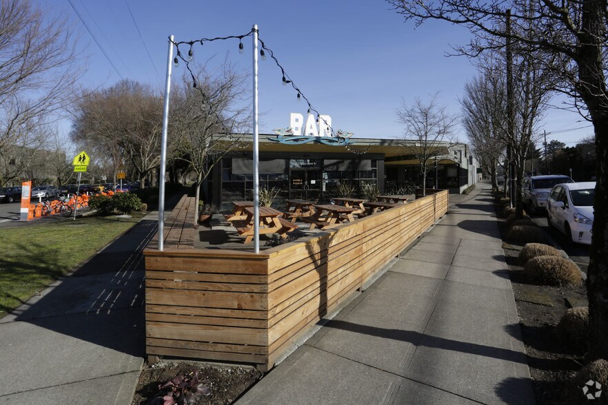 More Photos Of 1235 SE Division St, Portland Office For Lease