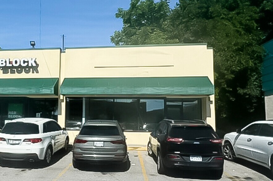 More Photos Of 777 Central Park Ave, Yonkers General Retail For Lease