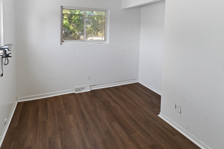 More Photos Of 765 Howland Ave, Toledo Apartments For Sale