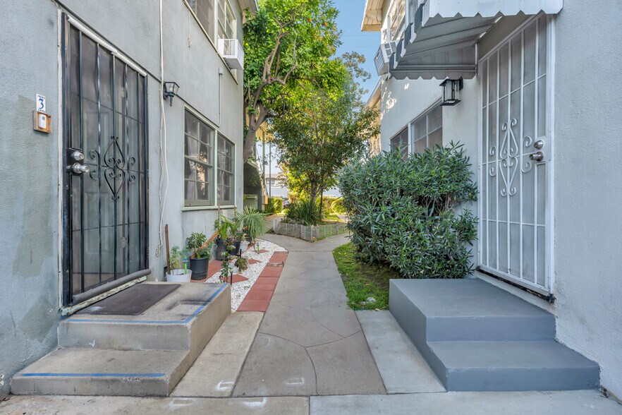 More Photos Of 6308 Coldwater Canyon Ave, North Hollywood Apartments For Sale