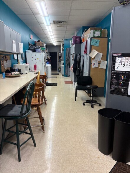 More Photos Of 432 Prospect Ave, North Fond Du Lac Freestanding For Sale