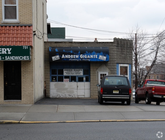 More Photos Of 753 Jf Kennedy Blvd, Bayonne Freestanding For Sale