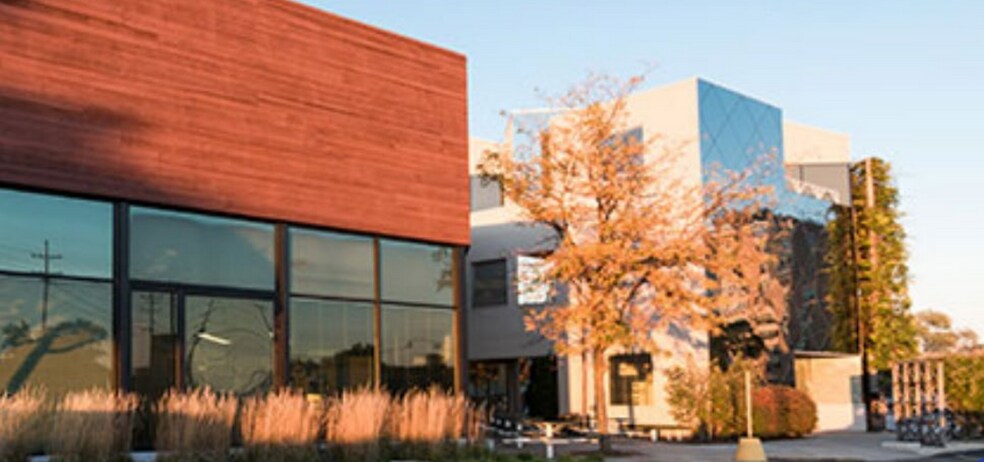 Primary Photo Of 9333 N Milwaukee Ave, Niles Office For Lease