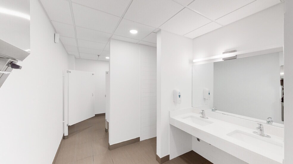 More Photos Of 88 Broad St, Boston Office For Lease