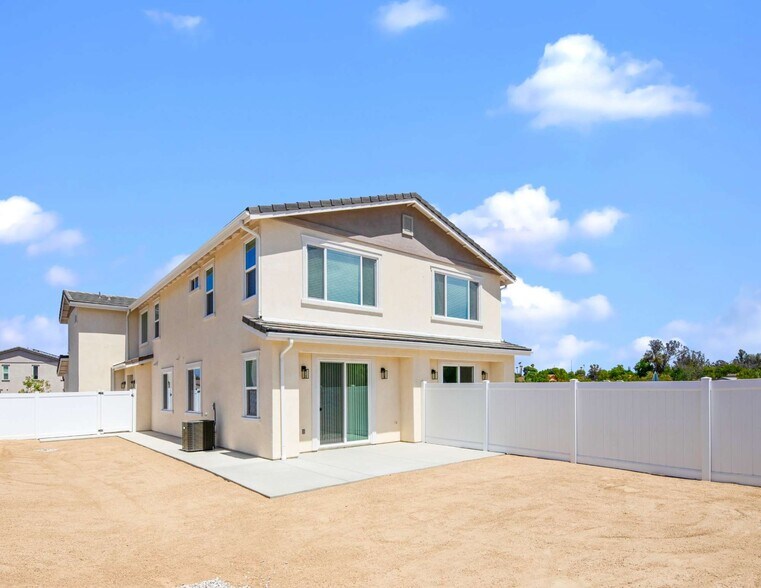 More Photos Of 5852 Norwood Ave, Riverside Multifamily For Sale