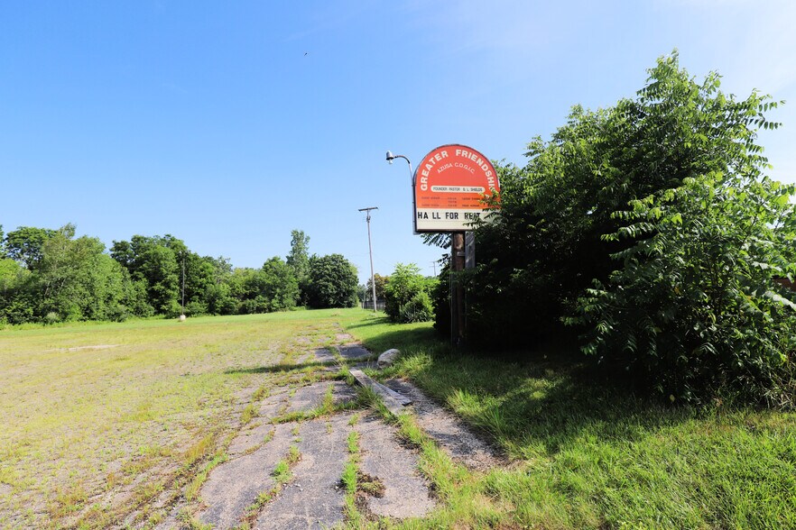 More Photos Of 5165 M L King Ave, Flint Religious Facility For Sale