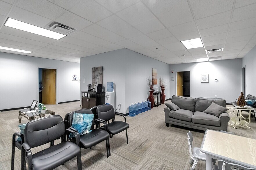 More Photos Of 2355 Union Rd, Cheektowaga Medical For Lease