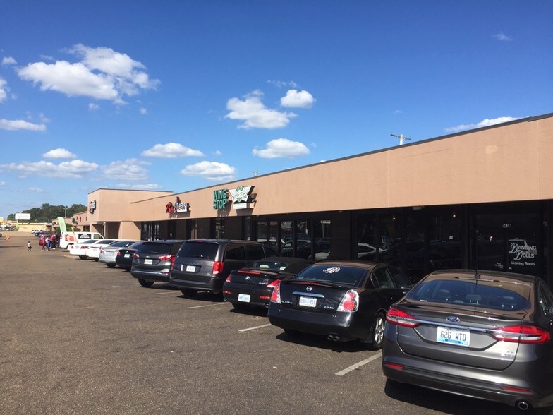 More Photos Of 1410-1444 Ellis Ave, Jackson General Retail For Sale