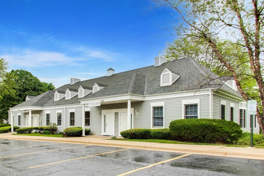 More Photos Of 290 N Rand Rd, Lake Zurich Medical For Lease