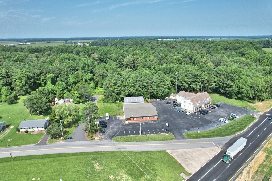 More Photos Of 7 Cicada Ln, Milford Office For Sale