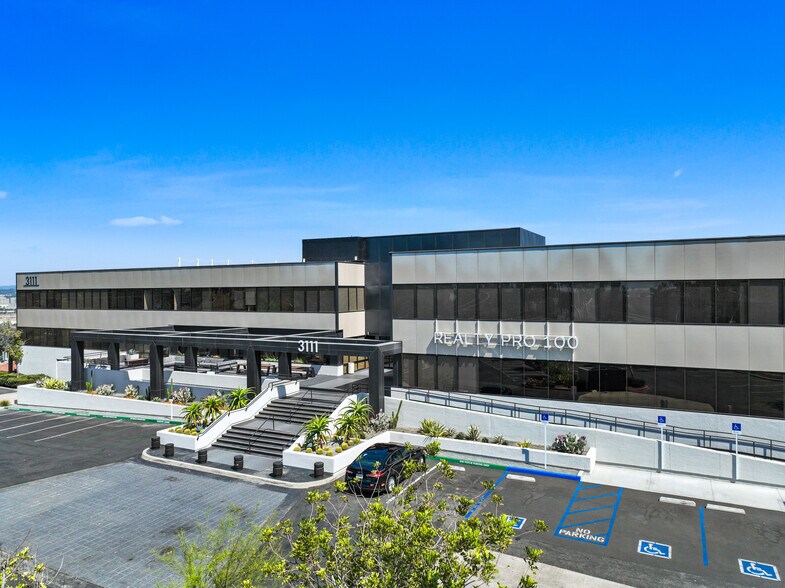 More Photos Of 3111 N Tustin Ave, Orange Office Residential For Lease