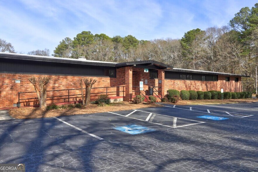 More Photos Of 333 Alcovy St, Monroe Office For Sale