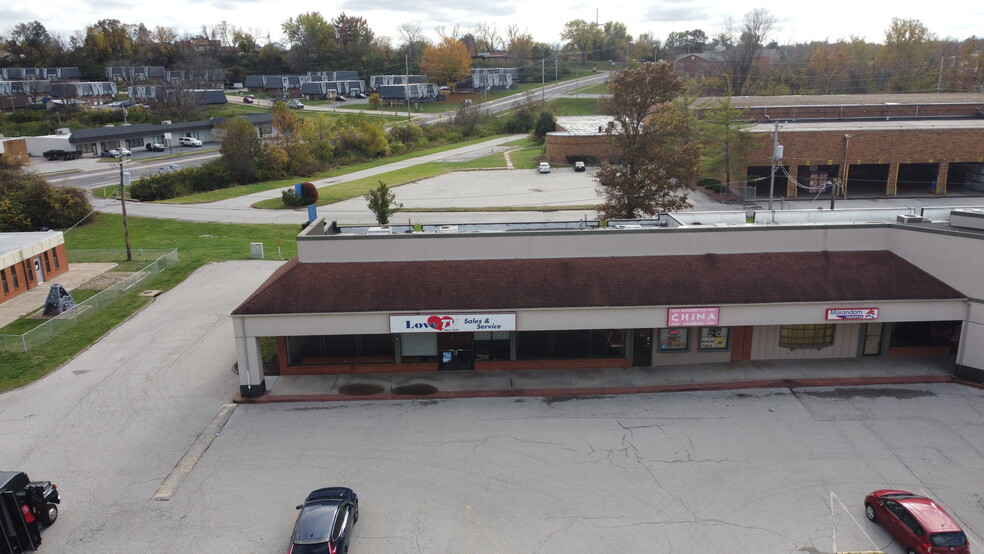 Primary Photo Of 12243-12305 Natural Bridge Rd, Bridgeton Unknown For Lease