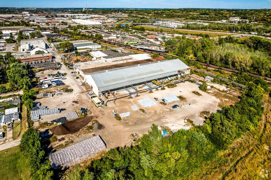 More Photos Of 7219 E 17th St, Kansas City Manufacturing For Sale