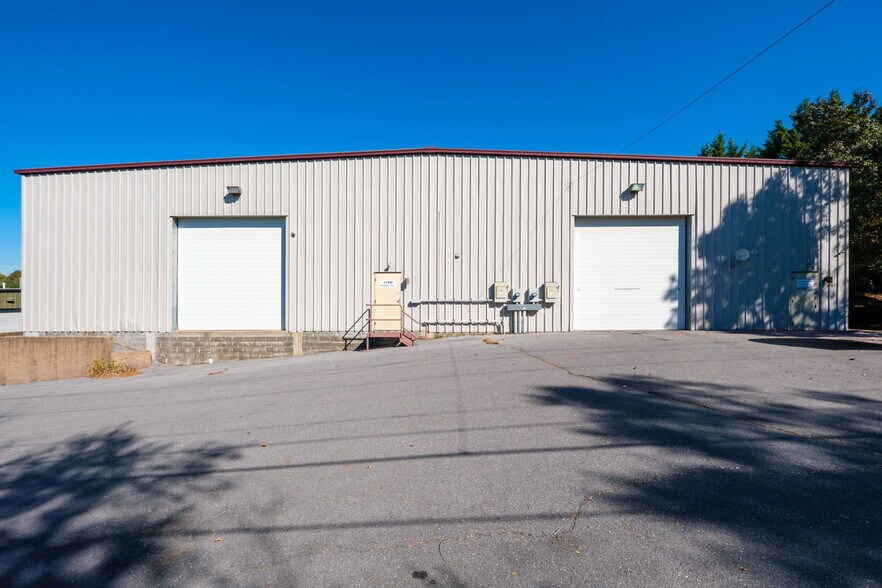 More Photos Of 1780 Dealton Ave, Harrisonburg Light Distribution For Lease
