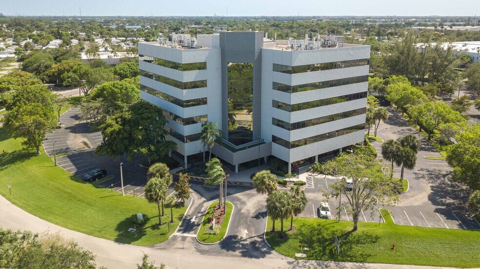 More Photos Of 4901 NW 17th Way, Fort Lauderdale Office For Lease