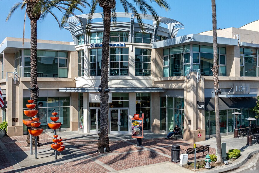 More Photos Of 210 W Birch St, Brea Storefront Retail Office For Lease