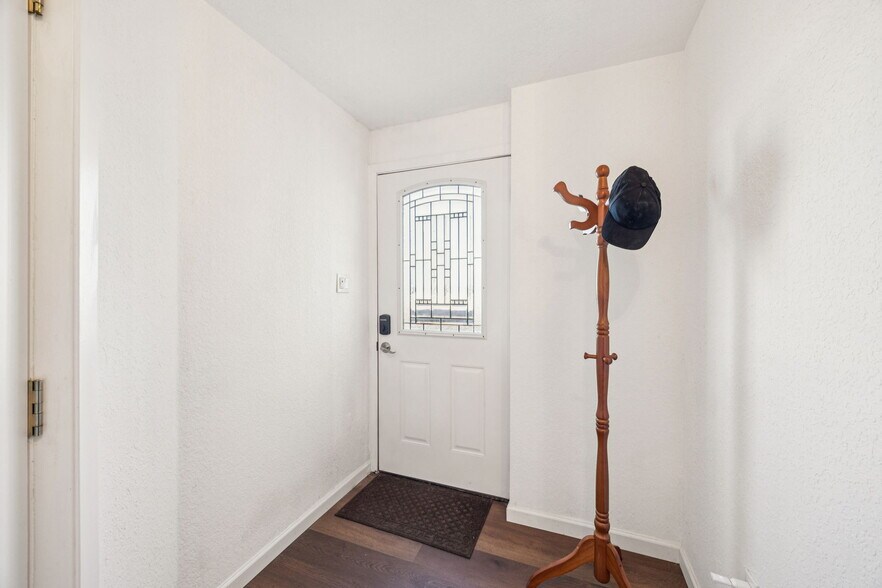 More Photos Of 930 Aviator Dr, Fort Worth Specialty For Sale