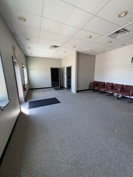 More Photos Of 66850 Executive Dr, Saint Clairsville Warehouse For Lease