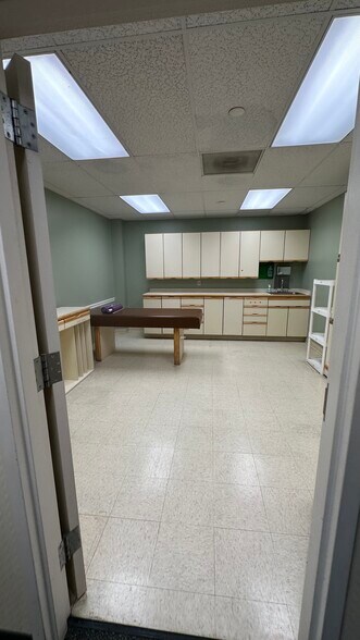 More Photos Of 850 Brainard Rd, Highland Heights Medical For Lease