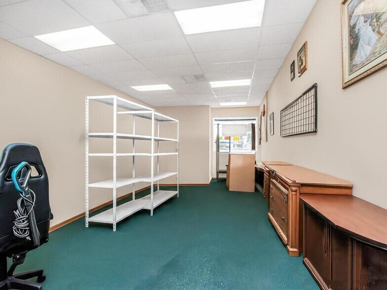 More Photos Of 2110 Clove Rd, Staten Island Storefront Retail Office For Sale