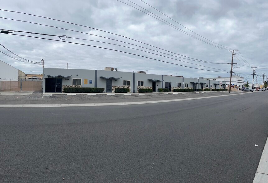 More Photos Of 2401-2413 S Broadway, Santa Ana Manufacturing For Sale