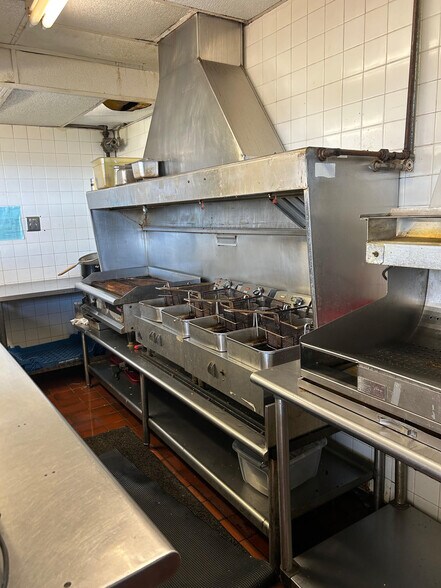 More Photos Of 1010 State Highway 21 W, San Augustine Fast Food For Sale