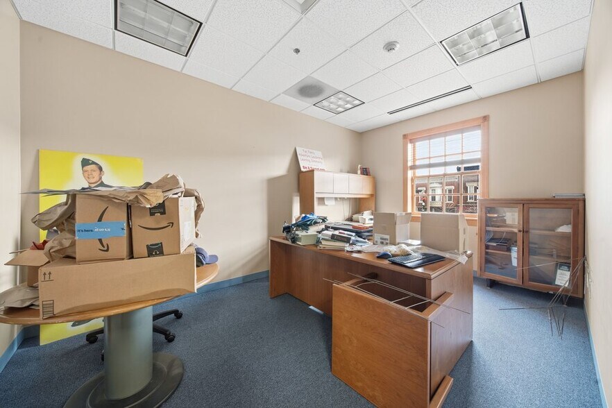 More Photos Of 921 S State St, Lockport Office For Sale