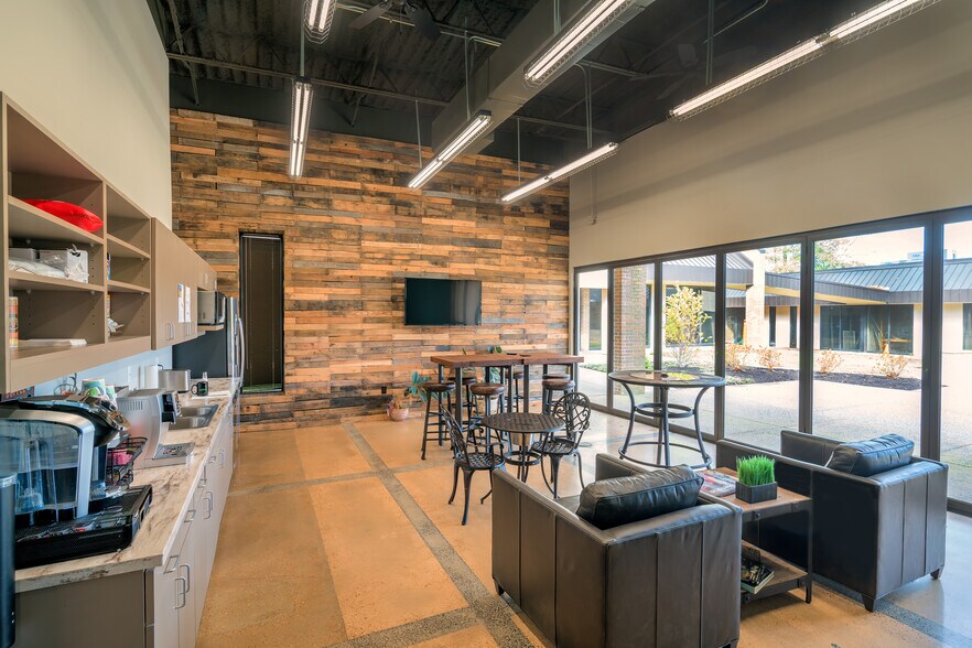 More Photos Of , Memphis Office For Sale