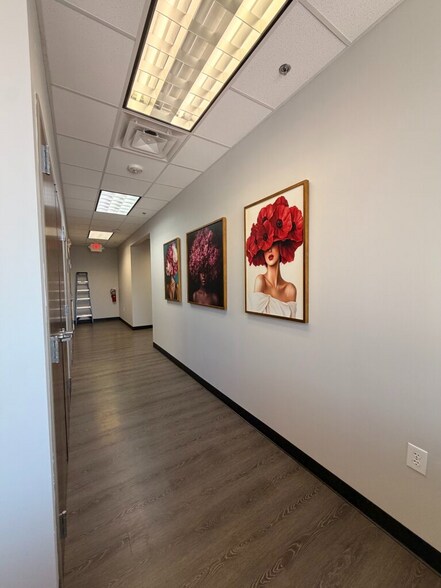 More Photos Of 250 E Basse Rd, San Antonio Medical For Lease