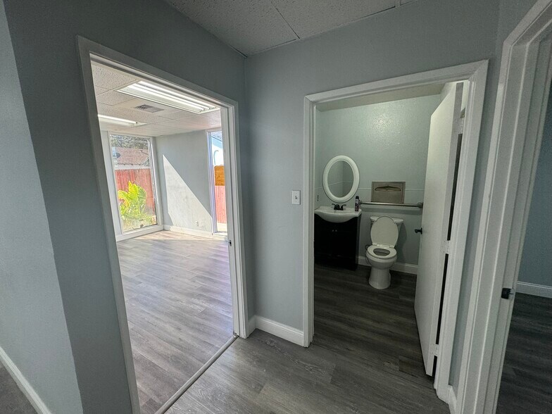 More Photos Of 647 E E St, Ontario Medical For Lease