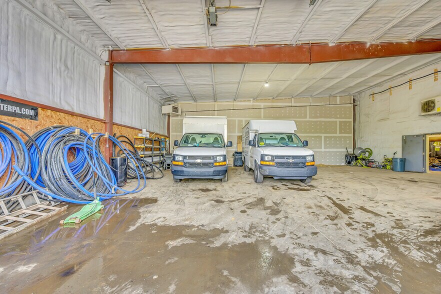 More Photos Of 1934 PA-940, Freeland Medical For Sale