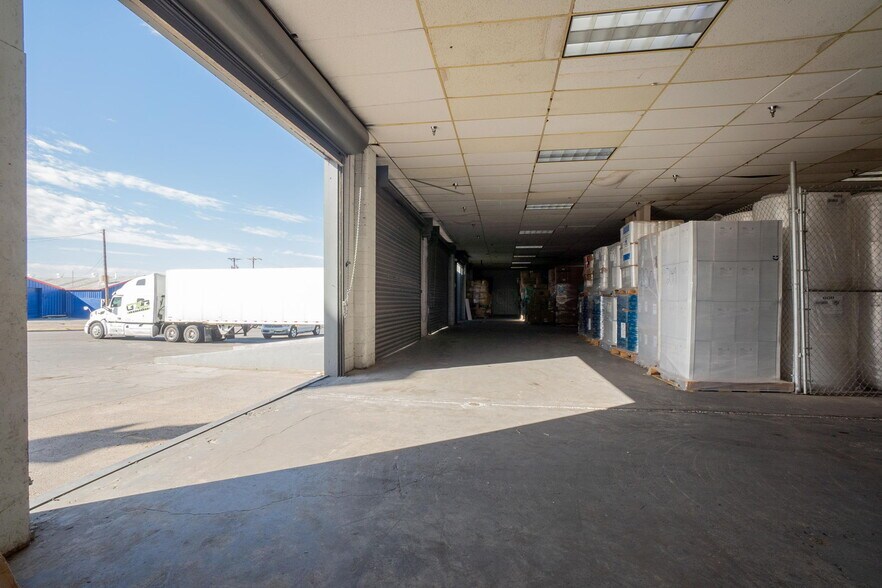 More Photos Of 1049-1051 Eastside Rd, El Paso Distribution For Lease