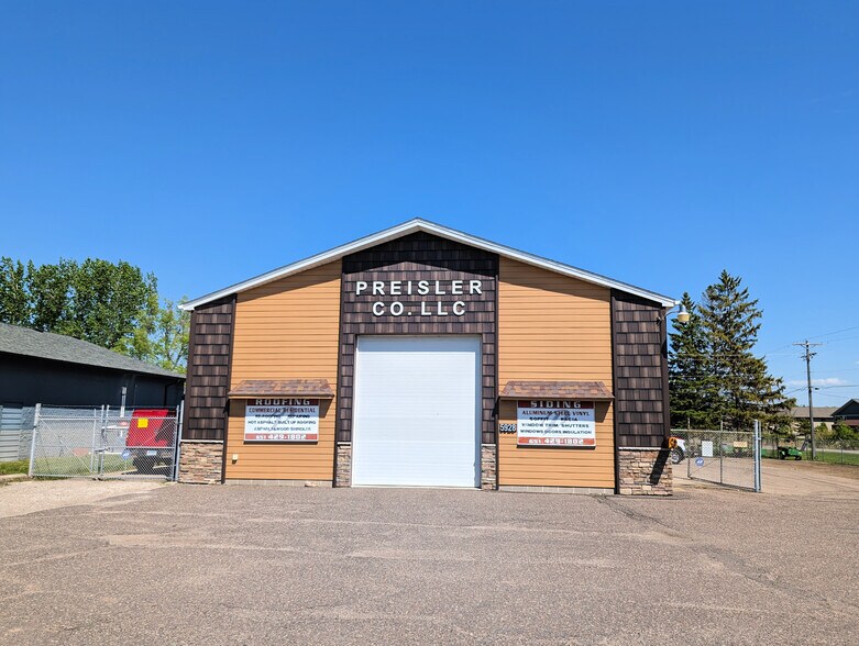 Primary Photo Of 5928 Highway 61 N, White Bear Lake Warehouse For Sale