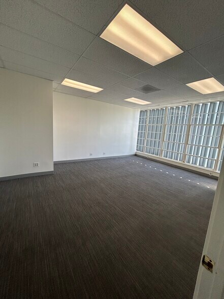 More Photos Of 112-122 S Robertson Blvd, Los Angeles Storefront Retail Office For Sale