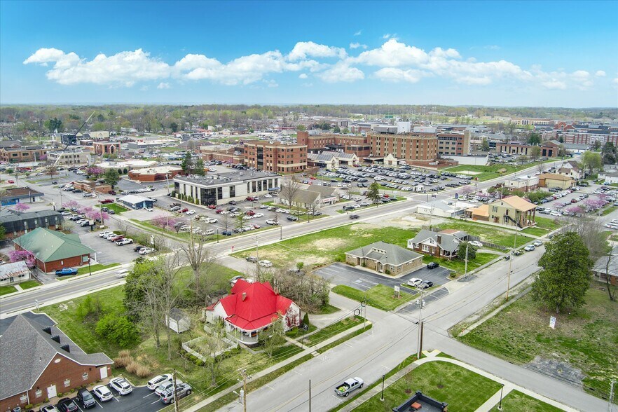 More Photos Of 232 N Peachtree Ave, Cookeville Restaurant For Sale