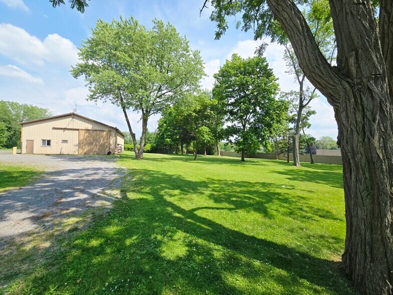 More Photos Of 3224 E Henrietta Rd, Henrietta Multifamily For Sale
