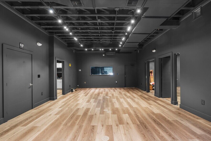 More Photos Of 7620 NW 25th St, Miami Distribution For Lease
