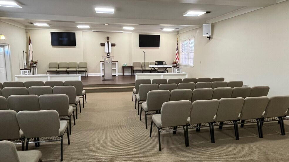 More Photos Of 3898 Kernersville Rd, Winston-Salem Specialty For Sale