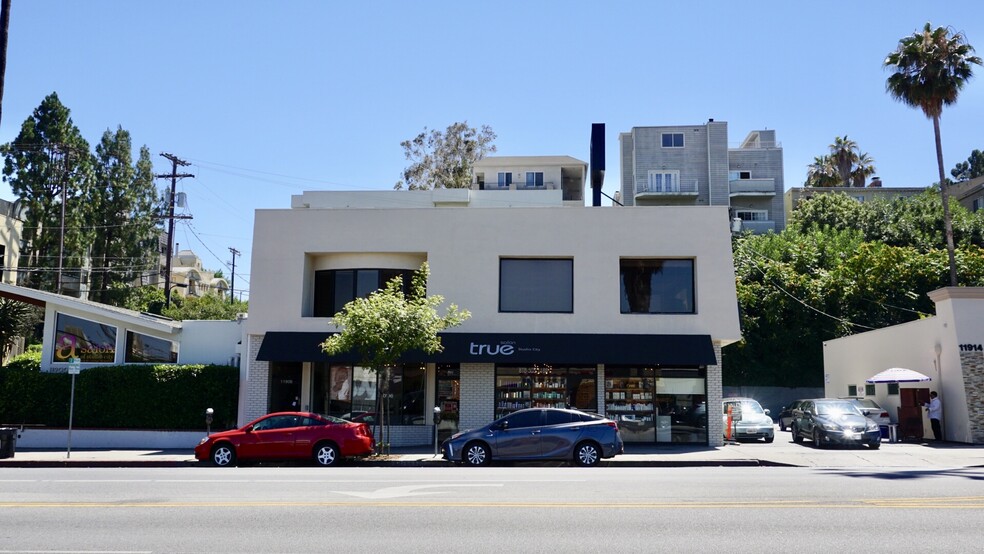 Primary Photo Of 11908-11910 Ventura Blvd, Studio City Storefront Retail Office For Sale