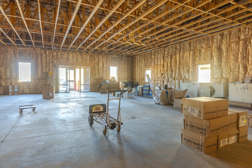 More Photos Of 1446 W Pico Ave, El Centro Medical For Lease