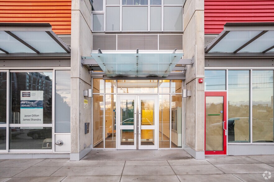 More Photos Of 939 Hastings St E, Vancouver Flex For Sale