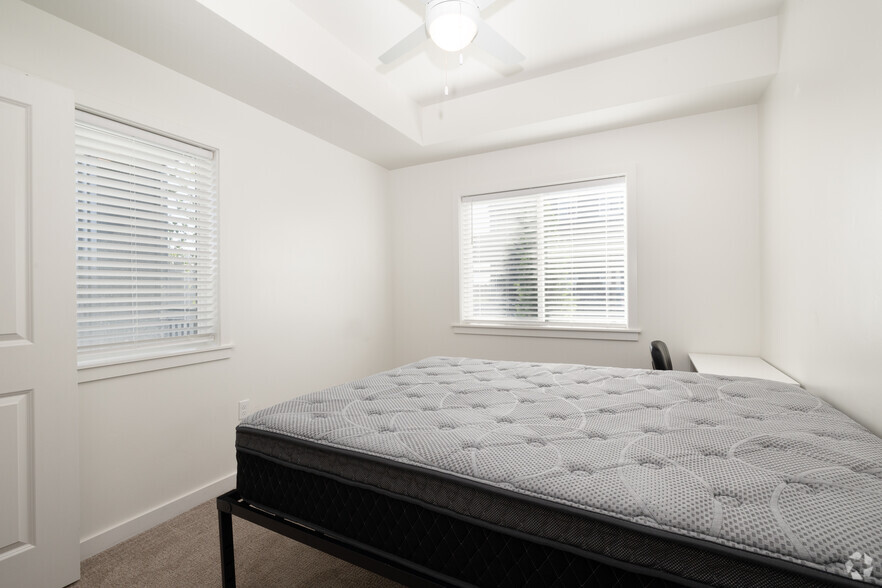 More Photos Of 3040 S South Fork Blvd, Idaho Falls Apartments For Sale